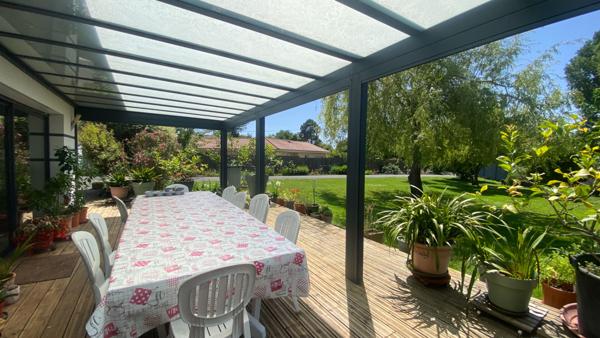 Maison Mios 4 chambres récente - grand garage - beau terrain