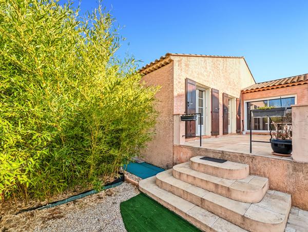 A vendre Maison 5 pièces 130 m2 avec piscine + stationnement à vendre à Oraison