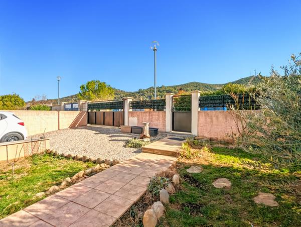 A vendre Maison 5 pièces 130 m2 avec piscine + stationnement à vendre à Oraison
