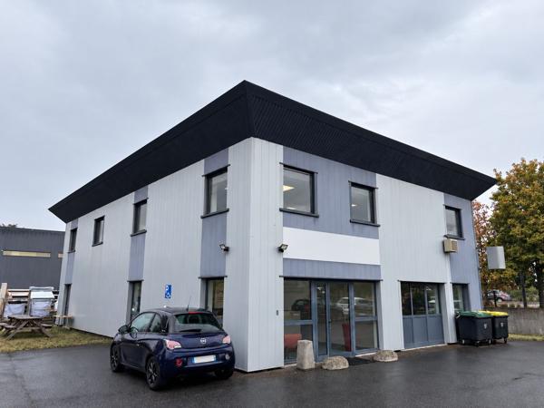 Bureaux à louer - 130 m2- Orléans
