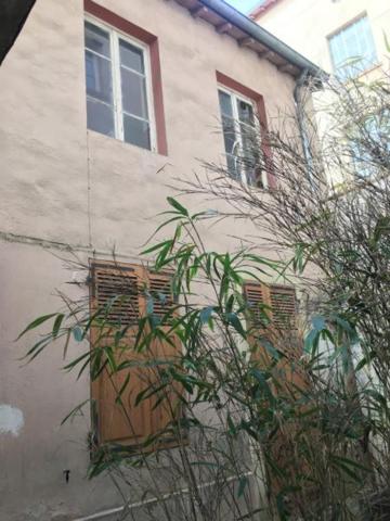 Lyon 6 .~Quartier Bellcombe , en pleine expansion !~Emplacement de choix pour cet ensemble immobilier ...