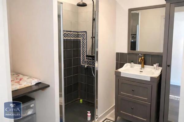 Maison à louer 5 pièces 160.74m² Saumur (49400)