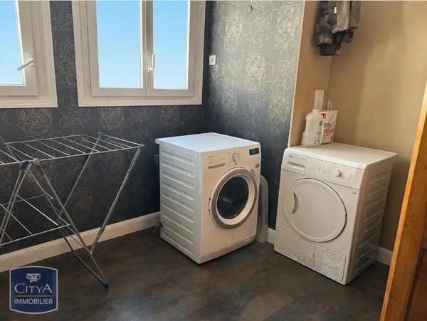 Maison à louer 5 pièces 160.74m² Saumur (49400)