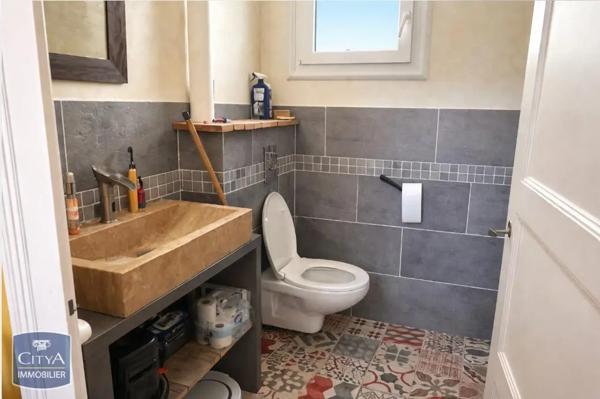 Maison à louer 5 pièces 160.74m² Saumur (49400)