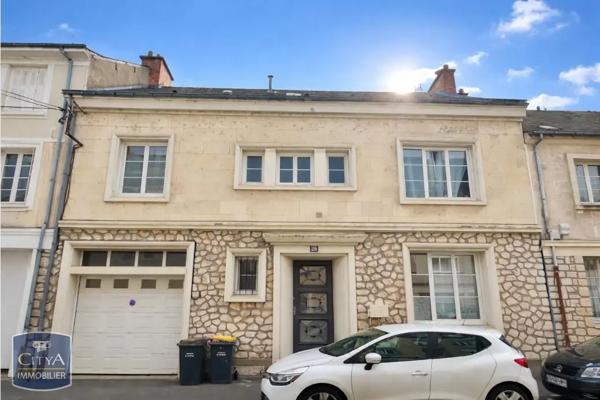 Maison à louer 5 pièces 160.74m² Saumur (49400)
