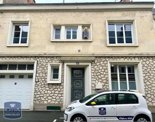 Maison à louer 5 pièces 160.74m² Saumur (49400)