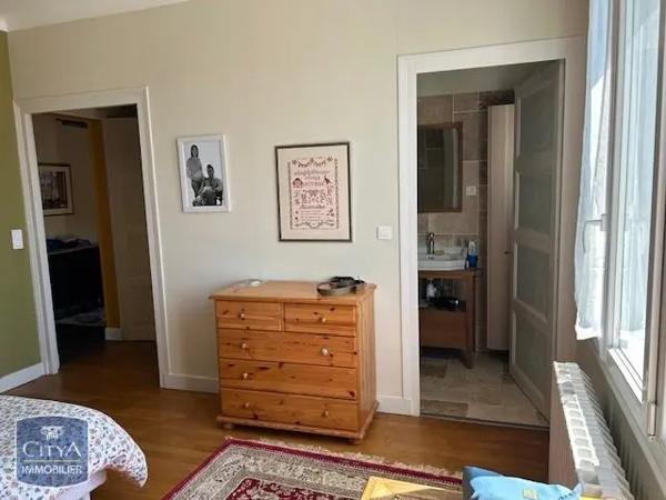 Maison à louer 5 pièces 160.74m² Saumur (49400)