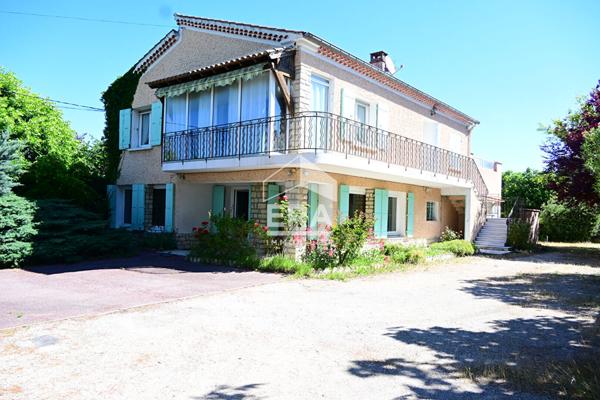 Maison Aubignan 6 pièce(s) 220m2