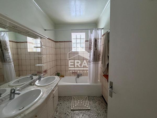 Maison Aubignan 6 pièce(s) 220m2