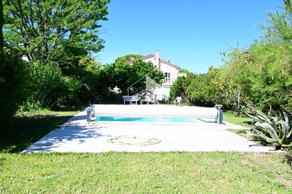 Maison Aubignan 6 pièce(s) 220m2