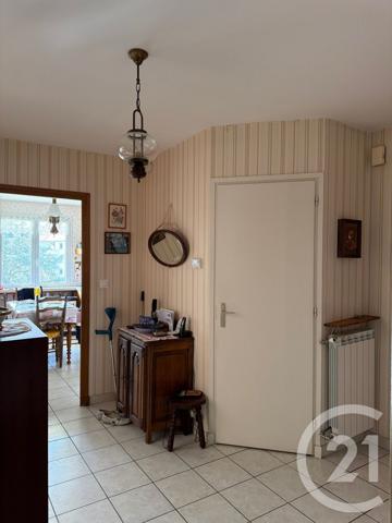 Appartement T3 à vendre  5 pièces - 84,60 m2 DAVEZIEUX - 07