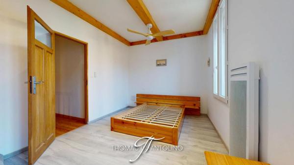 EN EXCLUSIVITE - 4 CHAMBRES - 2 SALLES D'EAU - 2 WC - COUR INTERIEURE  - RENOVATION COMPLÈTE