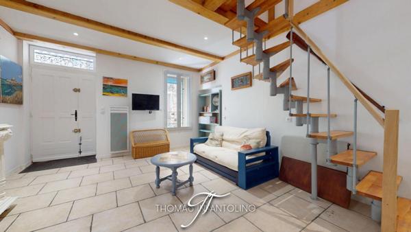 EN EXCLUSIVITE - 4 CHAMBRES - 2 SALLES D'EAU - 2 WC - COUR INTERIEURE  - RENOVATION COMPLÈTE