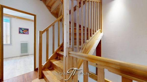 EN EXCLUSIVITE - 4 CHAMBRES - 2 SALLES D'EAU - 2 WC - COUR INTERIEURE  - RENOVATION COMPLÈTE