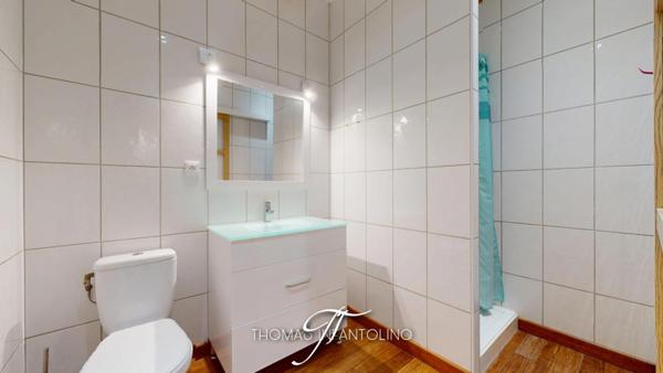 EN EXCLUSIVITE - 4 CHAMBRES - 2 SALLES D'EAU - 2 WC - COUR INTERIEURE  - RENOVATION COMPLÈTE