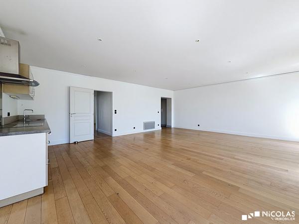 Bordeaux Hôtel de Ville – Appartement avec vue sur les jardins