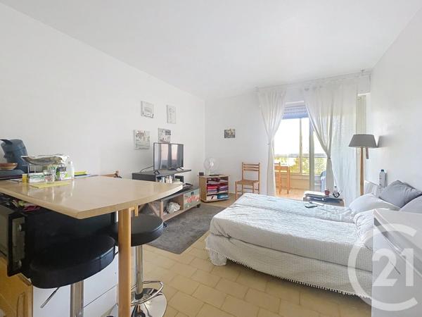 Appartement Studio à vendre  1 pièce - 22 m 2   VALLAURIS  - 06