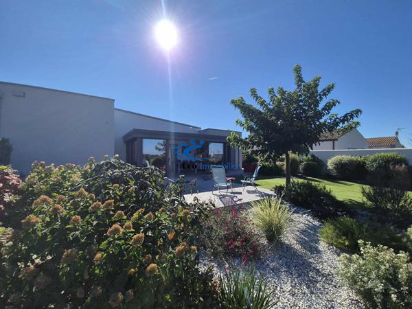 EXCLUSIVITE LA JARRIE MAISON PLAIN-PIED 3 CHAMBRES GARAGE JARDIN PARKING La jarrie