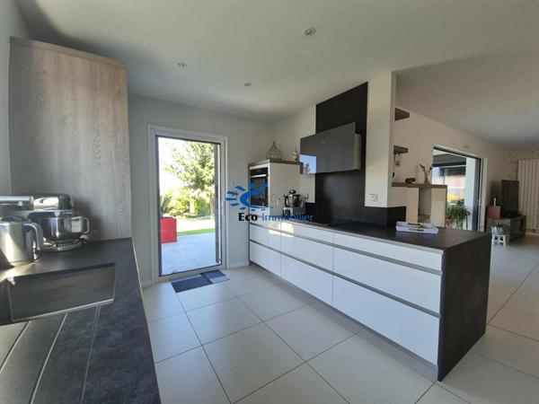 EXCLUSIVITE LA JARRIE MAISON PLAIN-PIED 3 CHAMBRES GARAGE JARDIN PARKING La jarrie