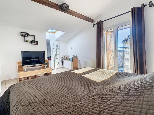 Jonquieres Saint Vincent maison en pierre 114m² avec terrasse et garage