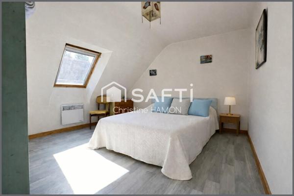 Sur le port à deux pas de la plage, tout à pied !