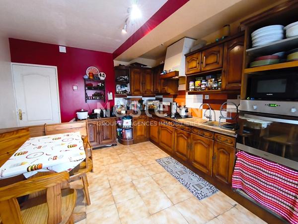 A vendre - Maison 111 m² + 60 m² à aménager - DPE C - Montilliers - D5986