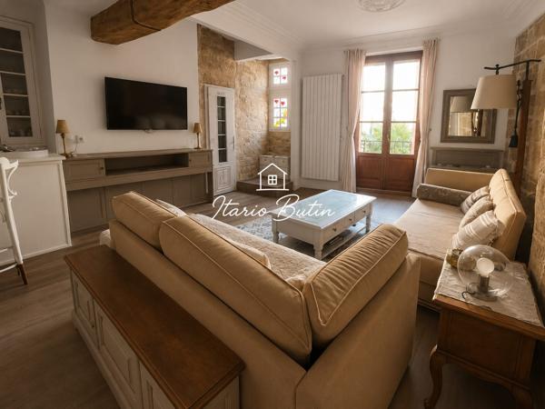 Maison de caractère de 175 m² habitables avec garage de 80 m² et extérieur