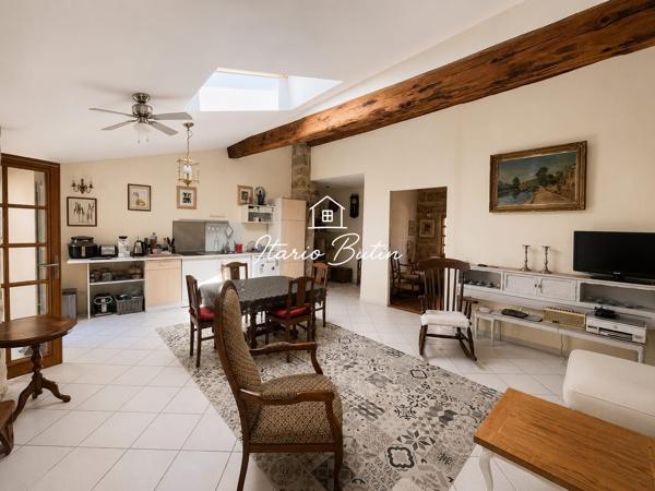 Maison de caractère de 175 m² habitables avec garage de 80 m² et extérieur