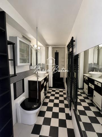 Maison de caractère de 175 m² habitables avec garage de 80 m² et extérieur