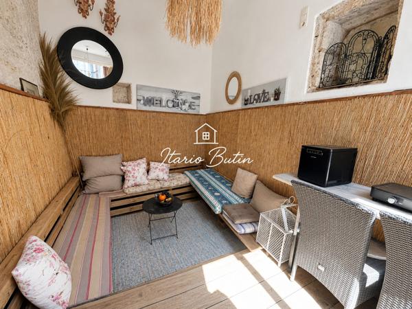 Maison de caractère de 175 m² habitables avec garage de 80 m² et extérieur