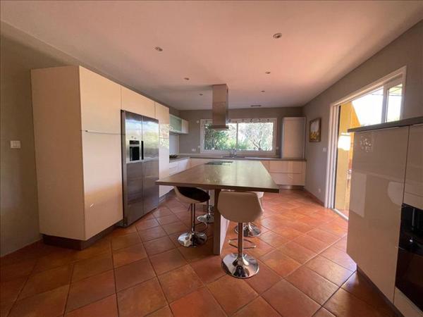 Maison à vendre |  Saint-Gély-du-Fesc |  9 pièces | 300 m²