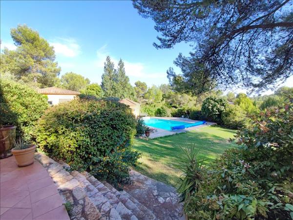 Maison à vendre |  Saint-Gély-du-Fesc |  9 pièces | 300 m²