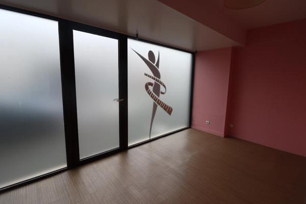 A VENDRE 110 M² DE BUREAUX DE PLAIN PIED A ROCHEFORT (17)