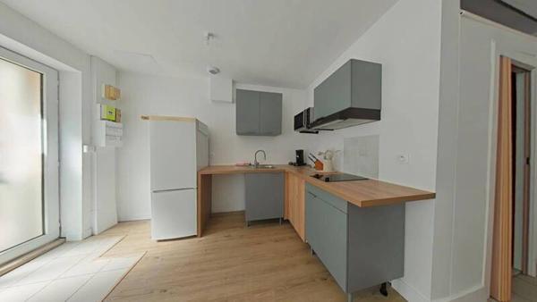 Appartement 1 pièce                                        - 42000 Saint-Étienne Réf : 7876