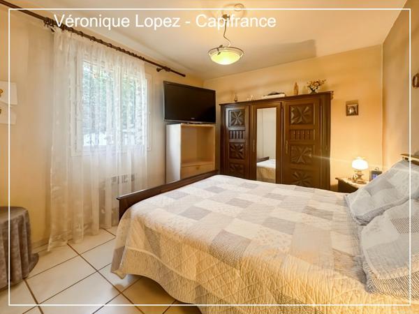 FOULAYRONNES, maison de plain-pied de 96 m² avec jardin, terrasse, double garage, VENDUE LOUEE.