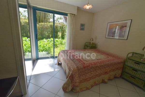 NOTRE DAME DE MONTS (85) entre SAINT JEAN DE MONTS et NOIRMOUTIER maison d'architecte 118 m² 4 chambres , 1 bureau , 2 WC , 2 salle d'eau garage terrain de 1 000 m² puits