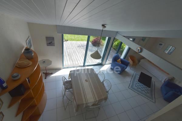 NOTRE DAME DE MONTS (85) entre SAINT JEAN DE MONTS et NOIRMOUTIER maison d'architecte 118 m² 4 chambres , 1 bureau , 2 WC , 2 salle d'eau garage terrain de 1 000 m² puits