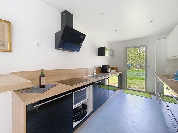 Ensemble immobilier de charme à Saint Ouen Les Vignes 200 m² hab sur 4620 m² de terrain