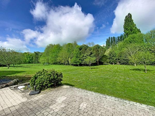 Ensemble immobilier de charme à Saint Ouen Les Vignes 200 m² hab sur 4620 m² de terrain