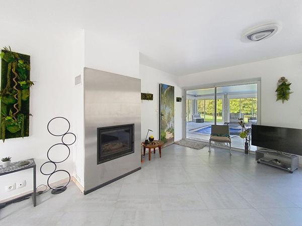 Ensemble immobilier de charme à Saint Ouen Les Vignes 200 m² hab sur 4620 m² de terrain