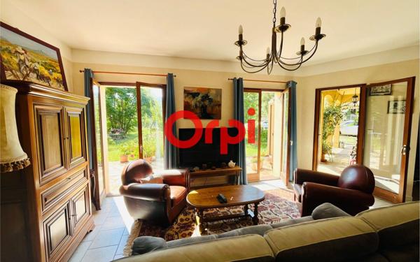 Maison à vendre    5 pièces •  Prades