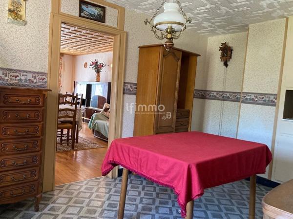 Maison de village, à 5 mn de Château-Salins.