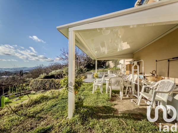 Appartement 2 pièces de 32 m² à Montauroux (83440)