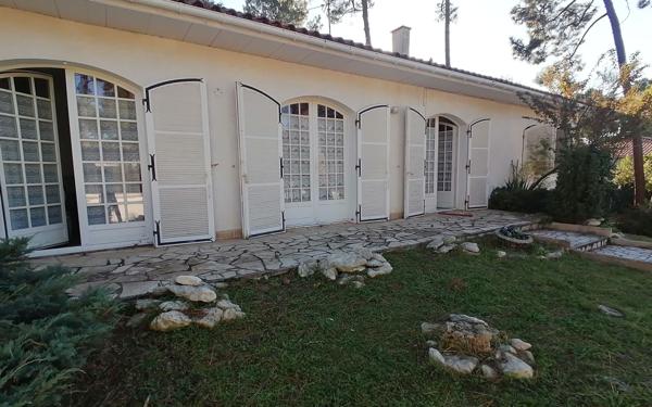 Maison à vendre    7 pièces • 180 m2 Saint-Georges-de-Didonne