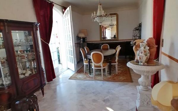 Maison à vendre    7 pièces • 180 m2 Saint-Georges-de-Didonne