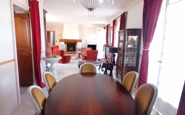 Maison à vendre    7 pièces • 180 m2 Saint-Georges-de-Didonne