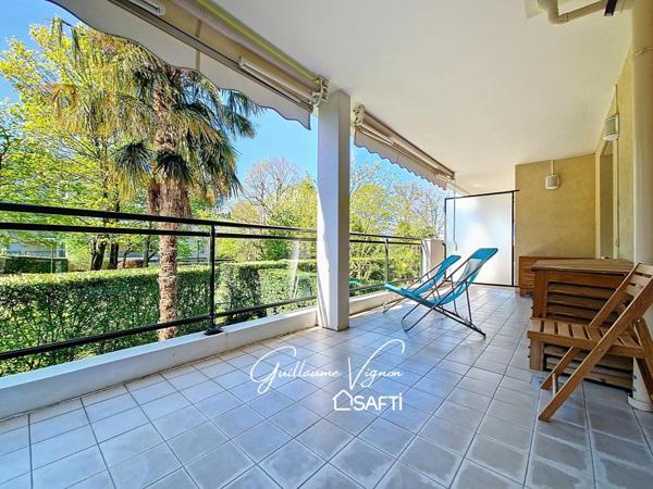 T4 dans résidence de standing avec piscine