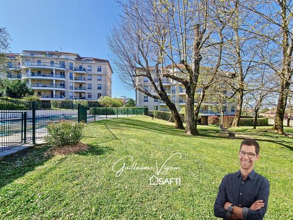 T4 dans résidence de standing avec piscine