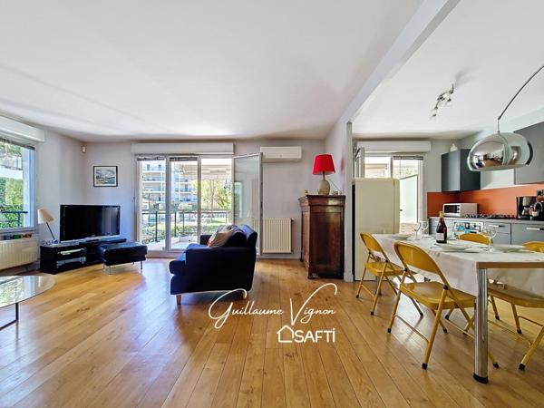 T4 dans résidence de standing avec piscine