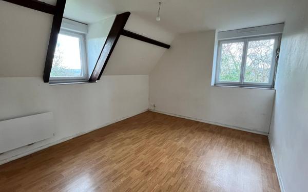 Maison à louer    6 pièces •  Denguin